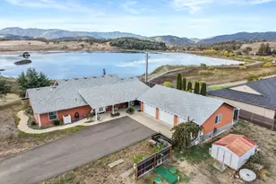 385 Church Rd, Sutherlin, OR 97479 - Photo 1