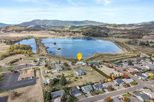 385 Church Rd, Sutherlin, OR 97479 - Photo 37