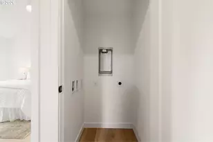 1522 NE Jarrett St, Portland, OR 97211 - Photo 19