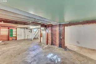9224 N Polk Ave, Portland, OR 97203 - Photo 27
