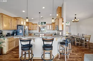 24674 Bolton Hill Rd, Veneta, OR 97487 - Photo 19