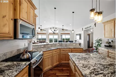 24674 Bolton Hill Rd, Veneta, OR 97487 - Photo 23