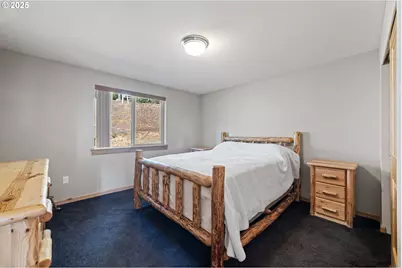 24674 Bolton Hill Rd, Veneta, OR 97487 - Photo 33