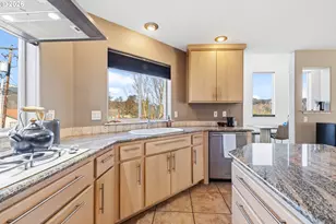 1222 Lincoln St, Hood River, OR 97031 - Photo 7