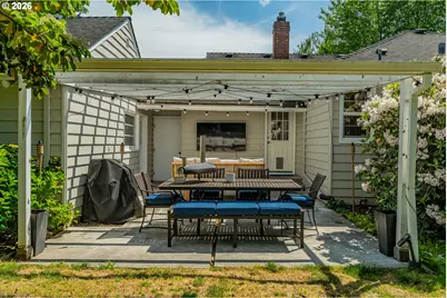 8345 SW Cashmur Ln, Portland, OR 97225 - Photo 33
