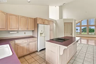 88692 Shoreline Dr, Florence, OR 97439 - Photo 13