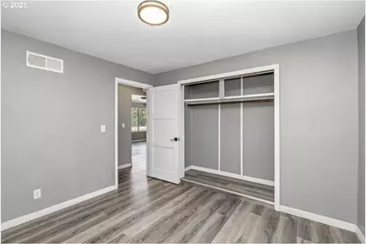 1307 E 5th St, Newberg, OR 97132 - Photo 21