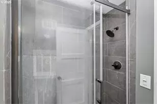 1307 E 5th St, Newberg, OR 97132 - Photo 23