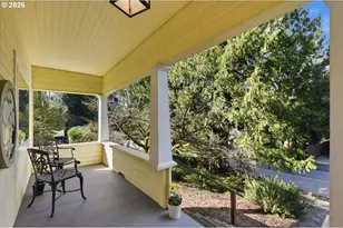 5850 SW Vermont St, Portland, OR 97219 - Photo 3