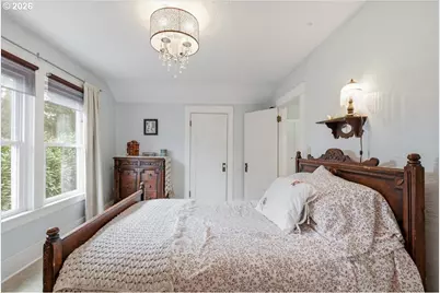 5850 SW Vermont St, Portland, OR 97219 - Photo 19