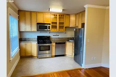 1104 SW Columbia St #306, Portland, OR 97201 - Photo 3