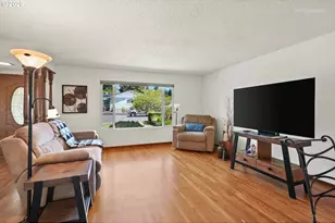 12510 SW Prince Phillip Ct, Portland, OR 97224 - Photo 7