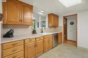 12510 SW Prince Phillip Ct, Portland, OR 97224 - Photo 15