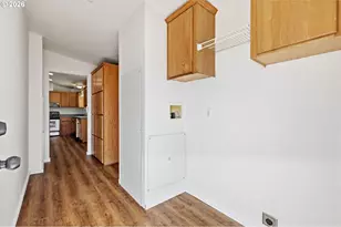 825 19th St, Springfield, OR 97477 - Photo 19