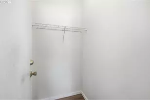825 19th St, Springfield, OR 97477 - Photo 29