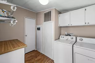 8525 SW Crescent Pl, Terrebonne, OR 97760 - Photo 15