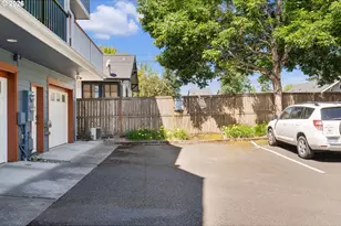 349 W Main St, Hillsboro, OR 97123 - Photo 33