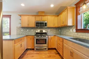 349 W Main St, Hillsboro, OR 97123 - Photo 11