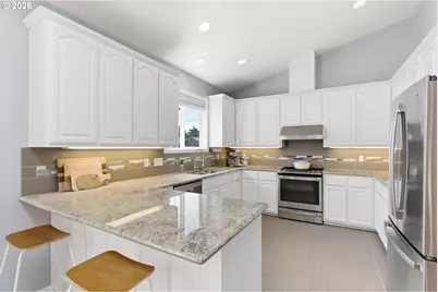 4018 Lansdowne Ct NE, Salem, OR 97305 - Photo 9