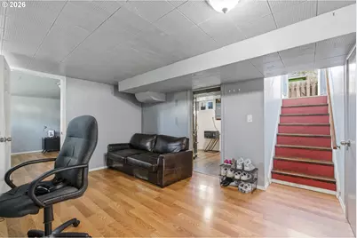 8647 NE Schuyler St, Portland, OR 97220 - Photo 21