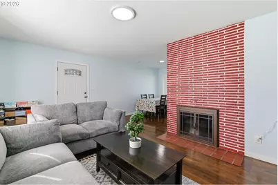 8647 NE Schuyler St, Portland, OR 97220 - Photo 7