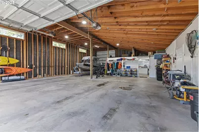 852 Munsel Creek Loop, Florence, OR 97439 - Photo 43