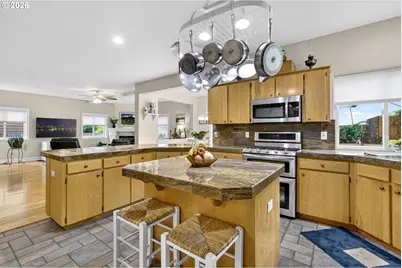 7799 SW 173rd Pl, Beaverton, OR 97007 - Photo 17