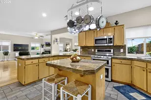 7799 SW 173rd Pl, Beaverton, OR 97007 - Photo 17