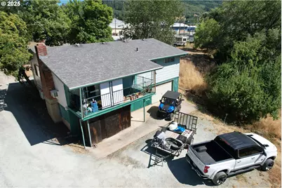 1383 N Old Pacific Hwy, Myrtle Creek, OR 97457 - Photo 23
