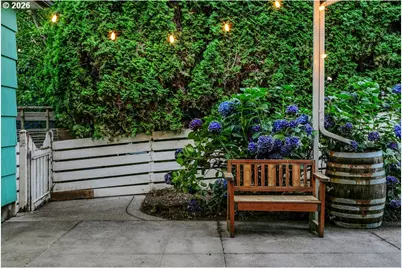 1911 SW Marigold St, Portland, OR 97219 - Photo 41