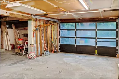 1911 SW Marigold St, Portland, OR 97219 - Photo 37