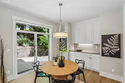 8450 SW 47th Ave, Portland, OR 97219 - Photo 9