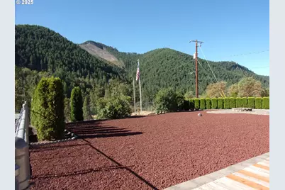 375 Jordan Creek Rd, Riddle, OR 97469 - Photo 3