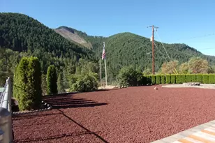 375 Jordan Creek Rd, Riddle, OR 97469 - Photo 3