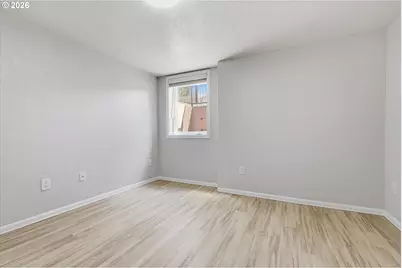 15938 SE Alder St, Portland, OR 97233 - Photo 25