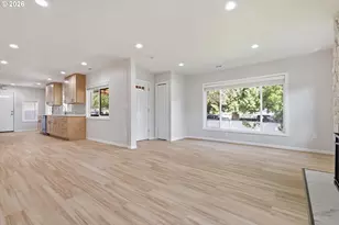 15938 SE Alder St, Portland, OR 97233 - Photo 3