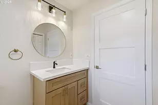 15938 SE Alder St, Portland, OR 97233 - Photo 15