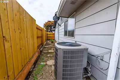 1830 Yolanda Ave, Springfield, OR 97477 - Photo 39