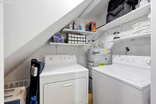 724 SE Rene Ave, Gresham, OR 97080 - Photo 17
