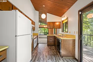 2431 W Lynnwood Dr, Longview, WA 98632 - Photo 9