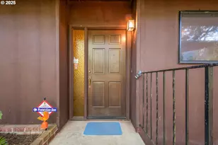 2431 W Lynnwood Dr, Longview, WA 98632 - Photo 3