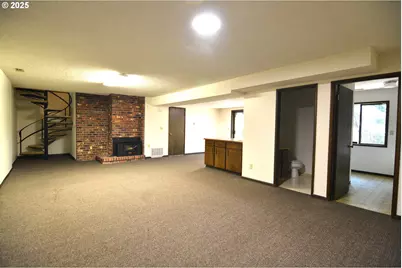 2431 W Lynnwood Dr, Longview, WA 98632 - Photo 23