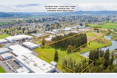 910 NW Martin Rd, Forest Grove, OR 97116 - Photo 1