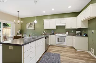 946 Nantucket Ave, Eugene, OR 97404 - Photo 19