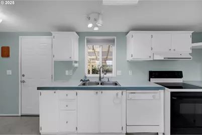 26916 Hwy 36 #3, Cheshire, OR 97419 - Photo 37