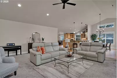 2332 Rosemary Ct, Florence, OR 97439 - Photo 13