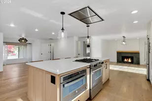 18434 Sandpiper Cir, Lake Oswego, OR 97035 - Photo 9