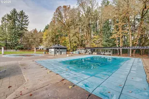 18434 Sandpiper Cir, Lake Oswego, OR 97035 - Photo 35