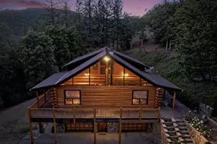 5361 Jacksonville Hwy, Jacksonville, OR 97530 - Photo 3