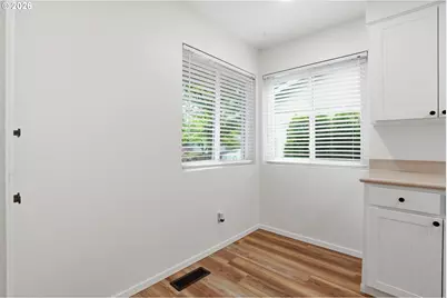 10440 SW Century Oak Dr, Portland, OR 97224 - Photo 9